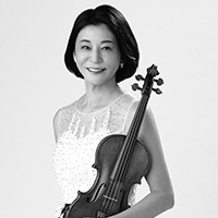 ���������q